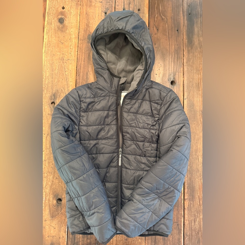 Boy’s Cat & Jack Black Puffer Jacket size Medium